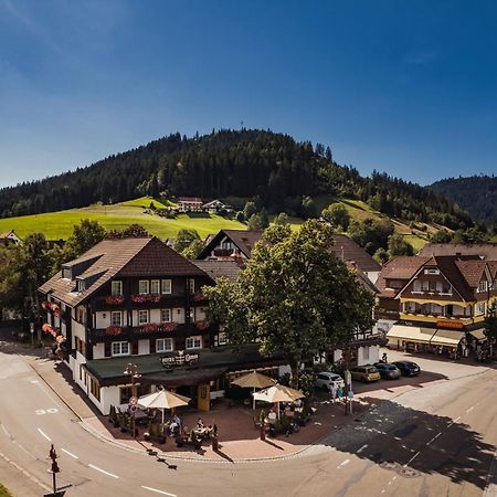 Hotel Lamm Baiersbronn Mitteltal エクステリア 写真