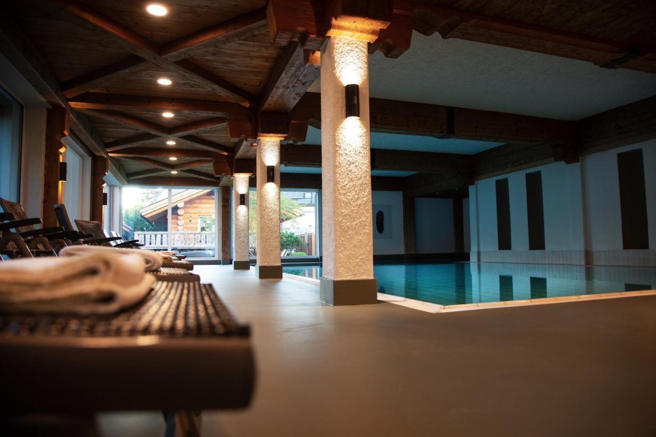 Hotel Lamm Baiersbronn Mitteltal エクステリア 写真
