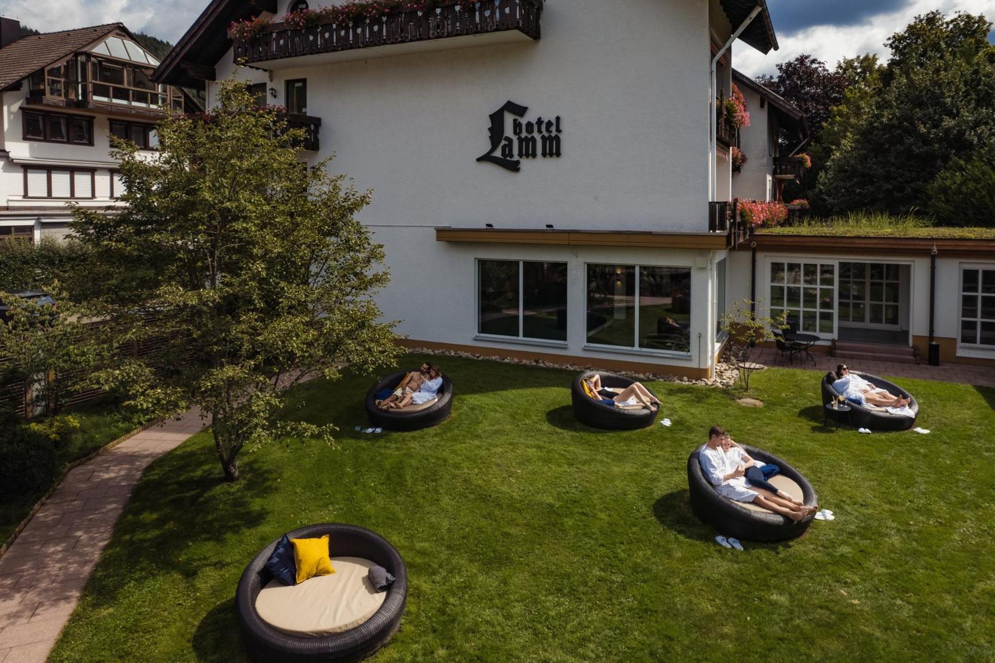 Hotel Lamm Baiersbronn Mitteltal エクステリア 写真