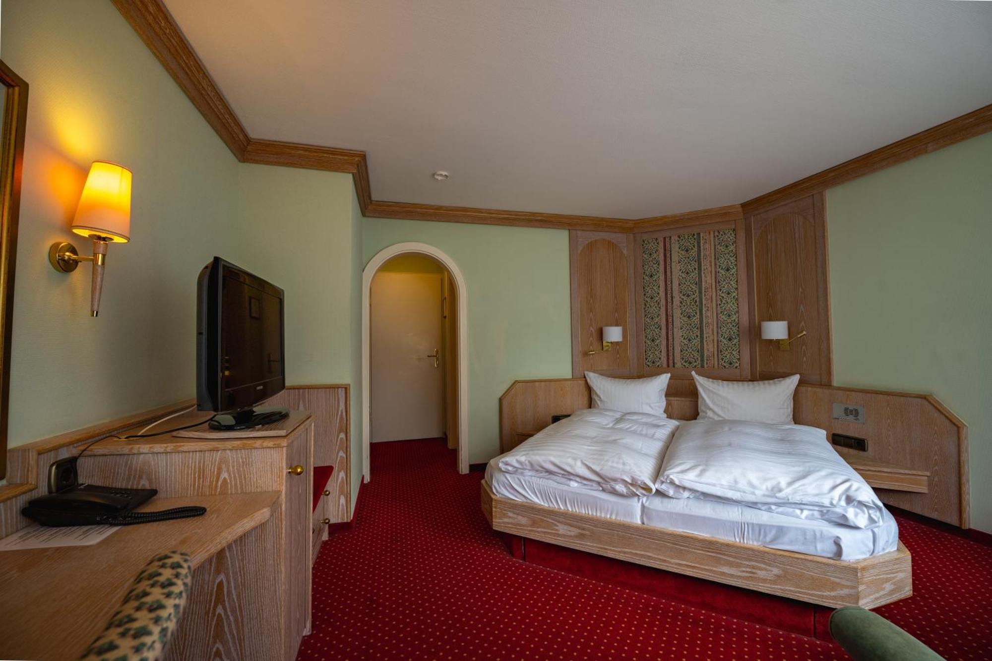 Hotel Lamm Baiersbronn Mitteltal エクステリア 写真