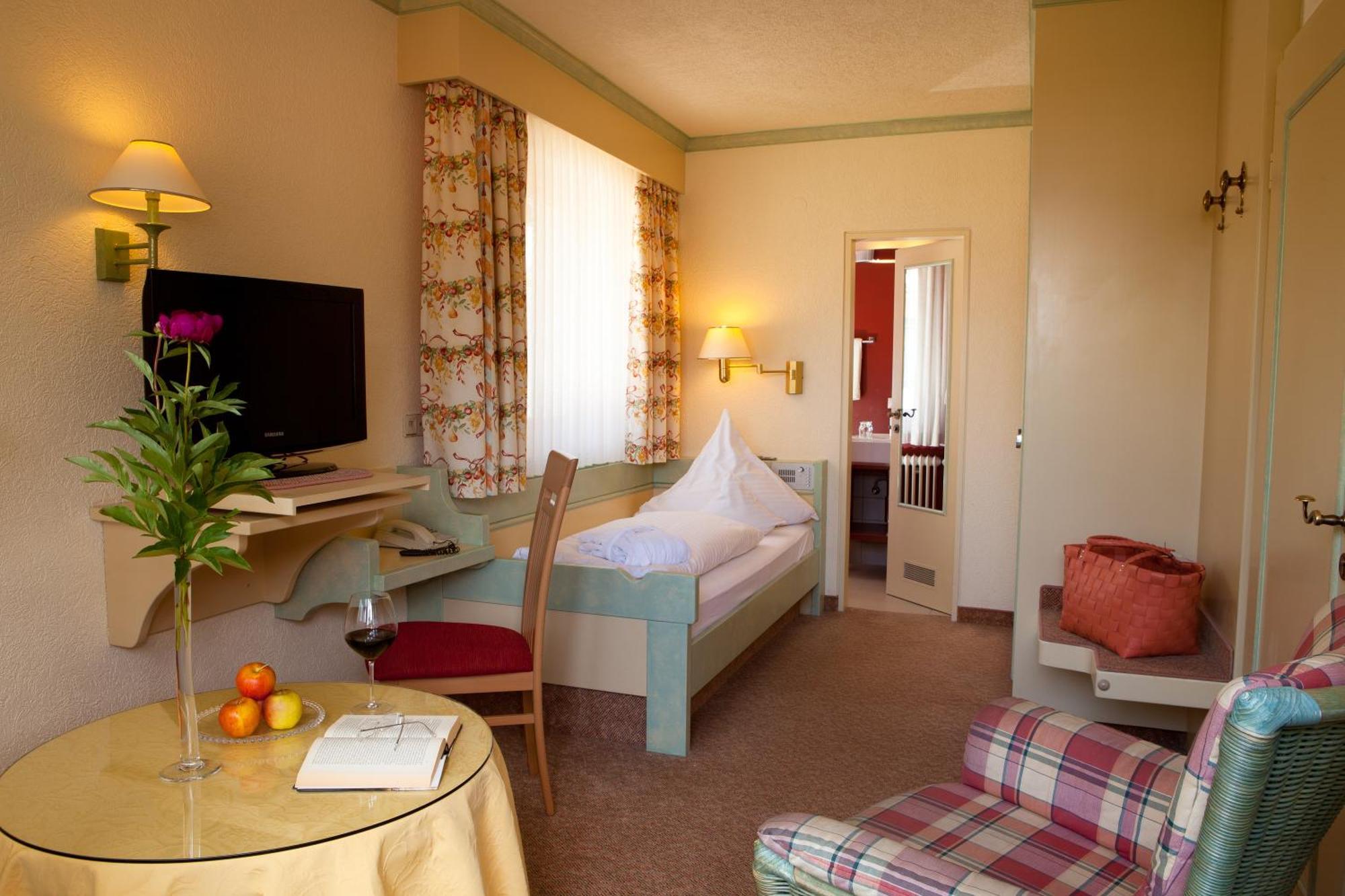 Hotel Lamm Baiersbronn Mitteltal エクステリア 写真