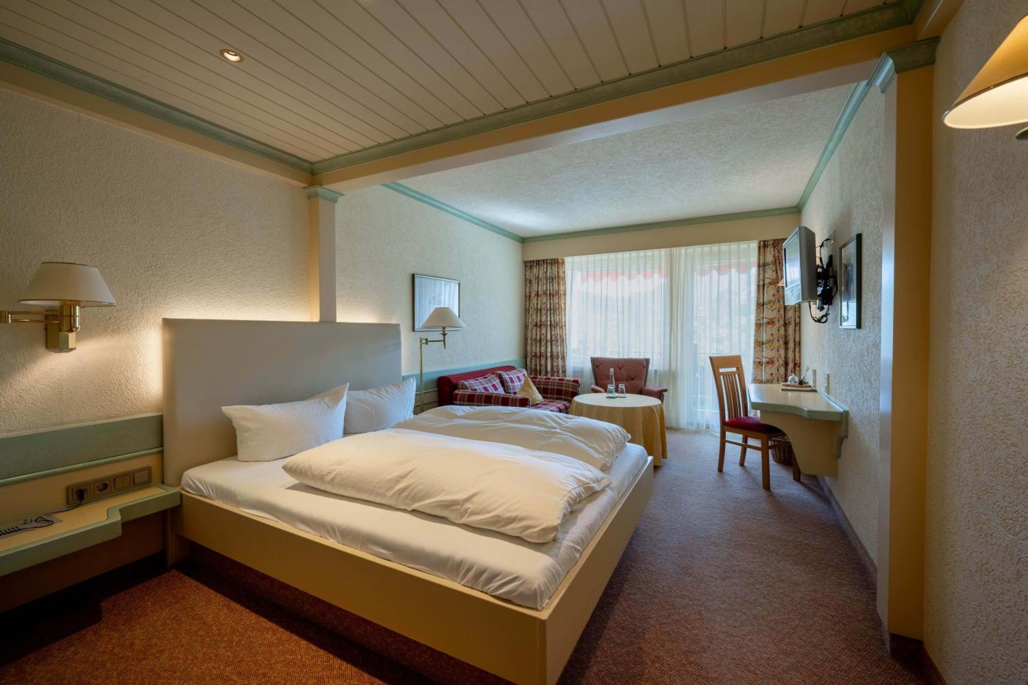 Hotel Lamm Baiersbronn Mitteltal エクステリア 写真